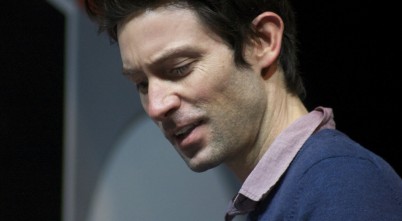 Shane Carruth dirige «The Modern Ocean»