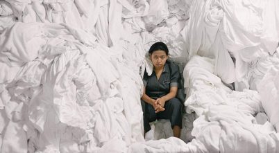 Una mirada cercana a la vida del personal de servicio